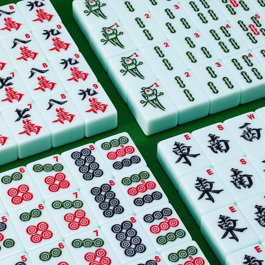 麻将胡了传统麻将牌面特写，展现精美的牌面设计